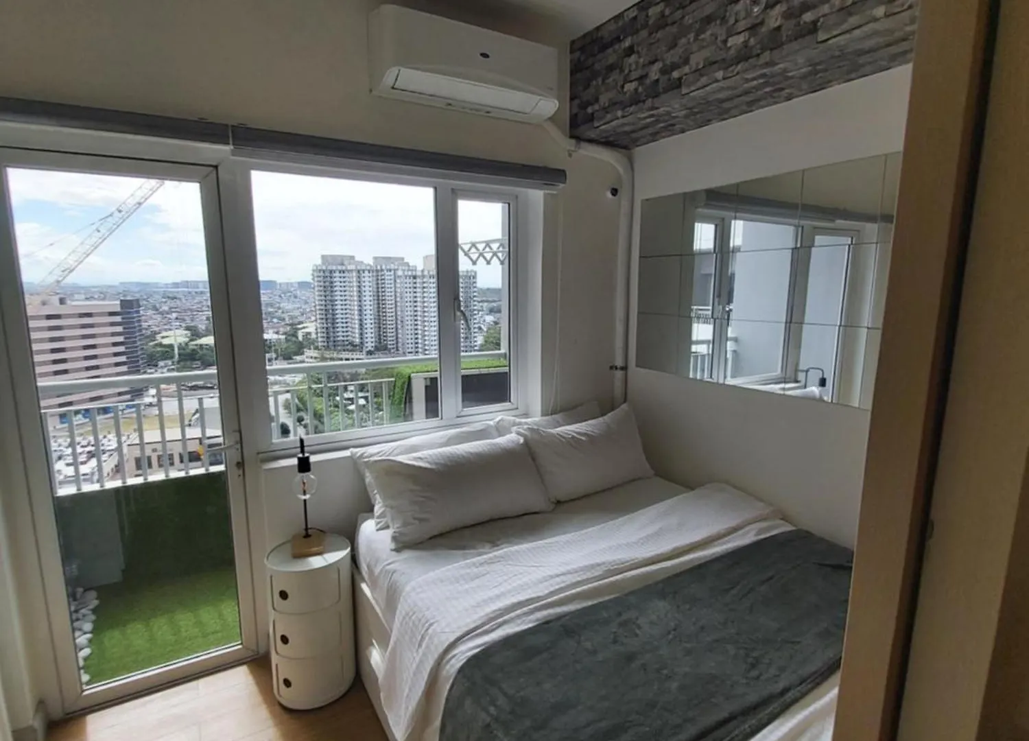 Beautiful 1Br Simple Luxury Condo Near Bgc Manila 0*,