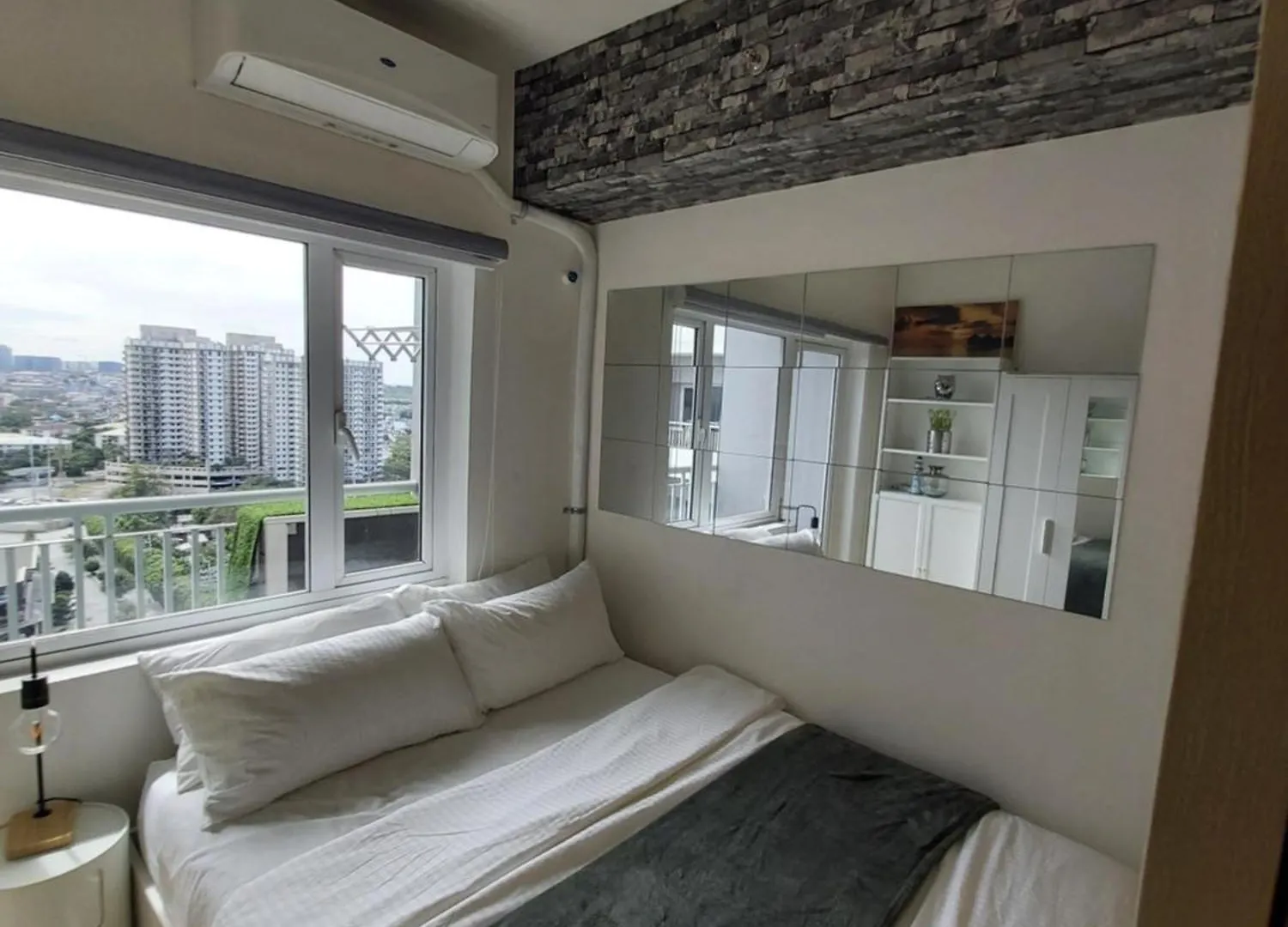 Beautiful 1Br Simple Luxury Condo Near Bgc Manila
