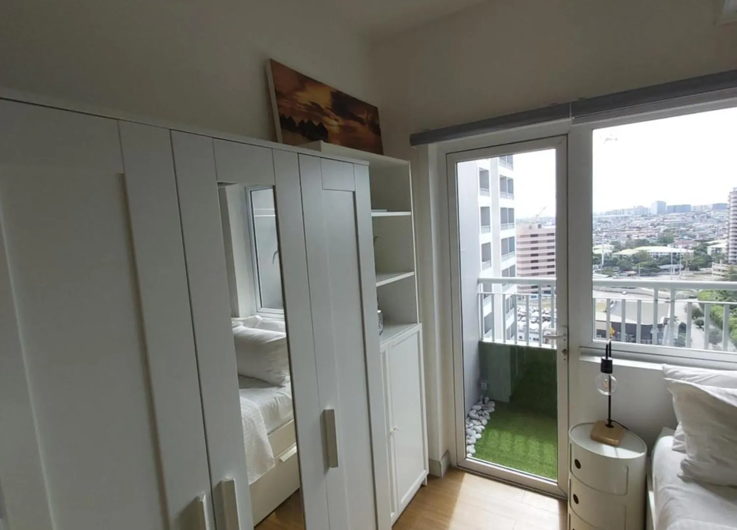Beautiful 1Br Simple Luxury Condo Near Bgc Manila